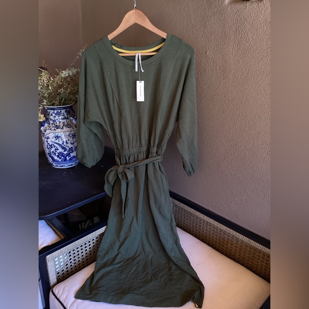 NWT ANTHROPOLOGIE Elegant Green Dress
